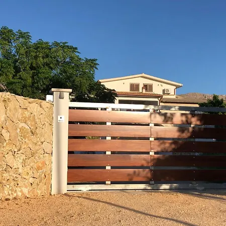 Guidaloca Villa