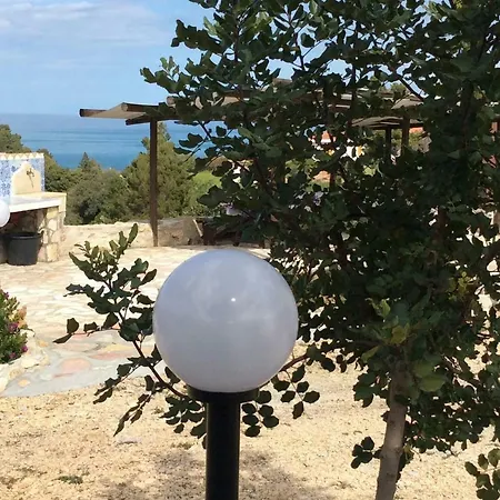 Guidaloca Villa *